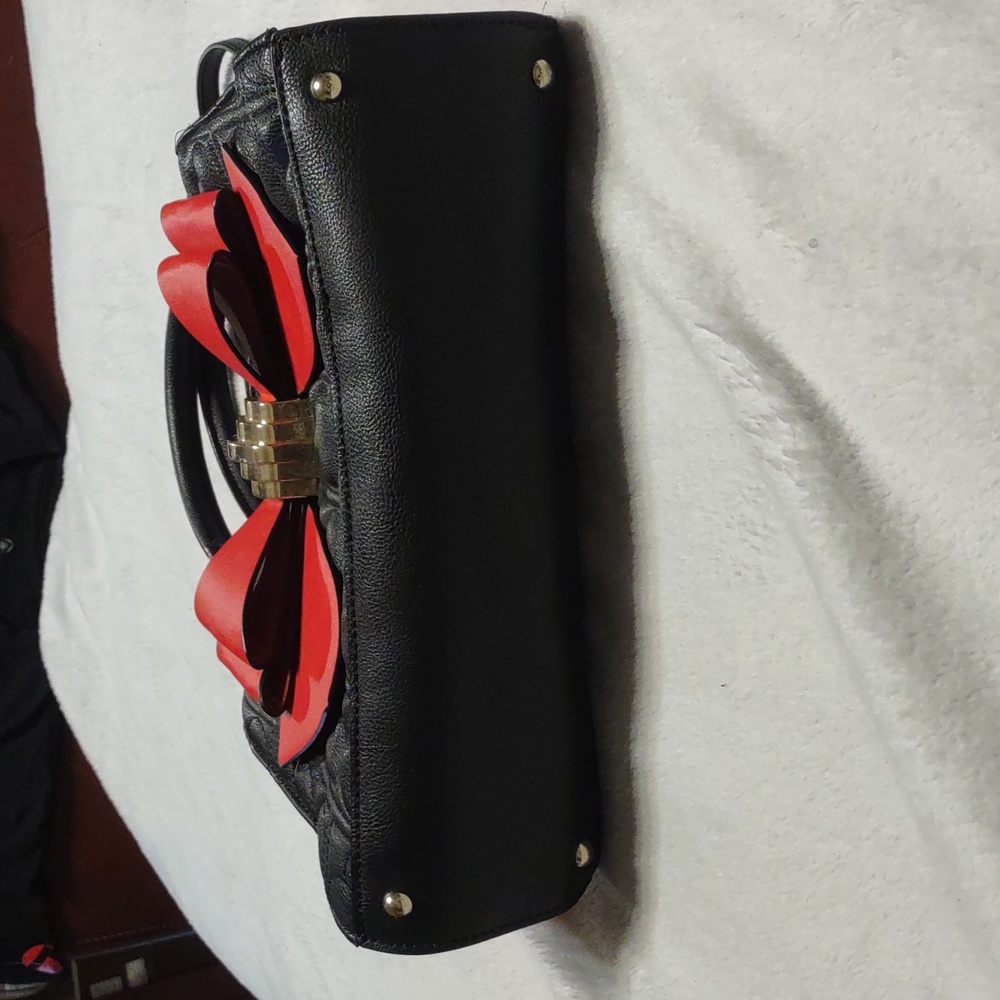 Betsey Johnson Black and Red Bow Bag - Picture 4 of 10